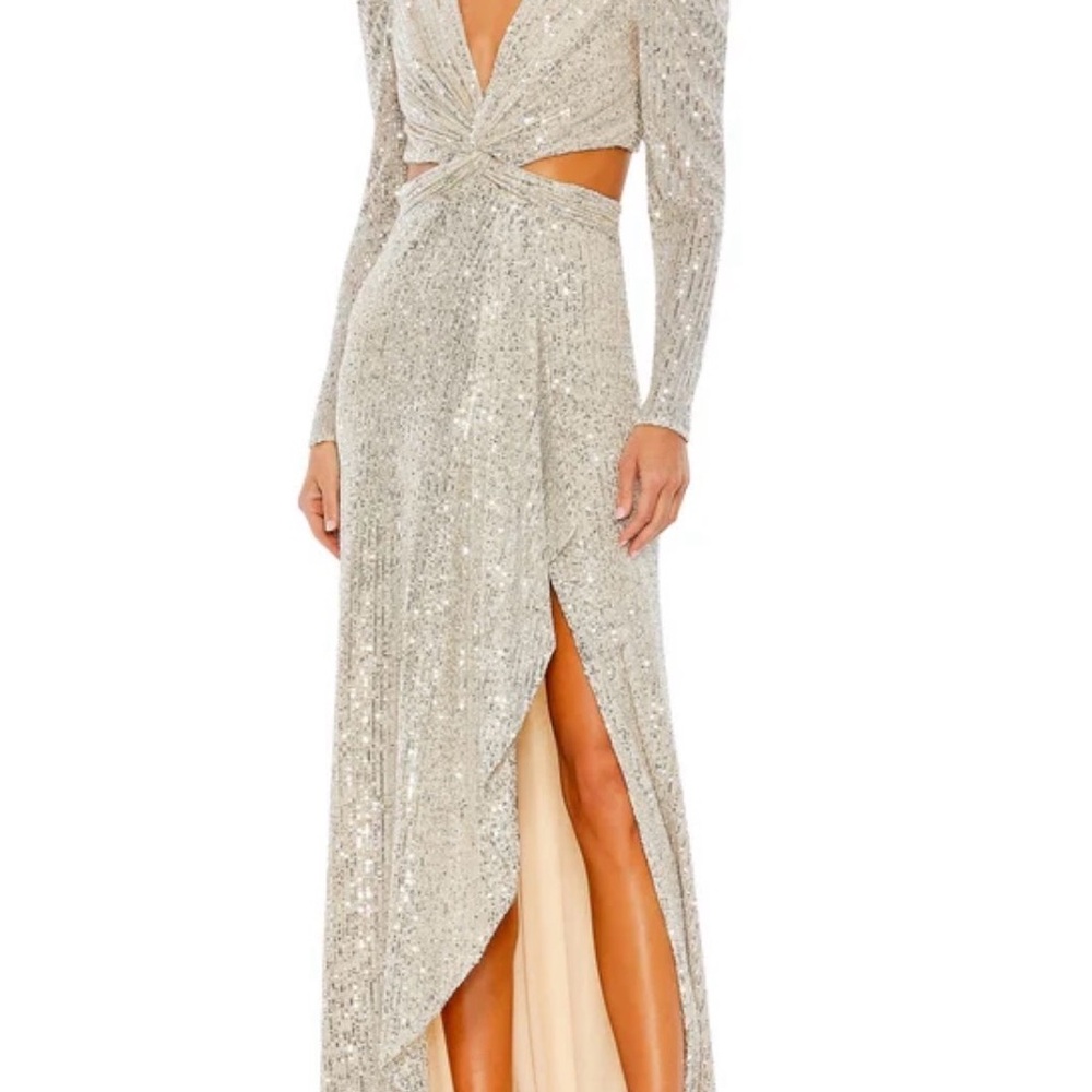 Ieena for Mac duggal full length evening gown open back slit 6 nwt glamour sexy